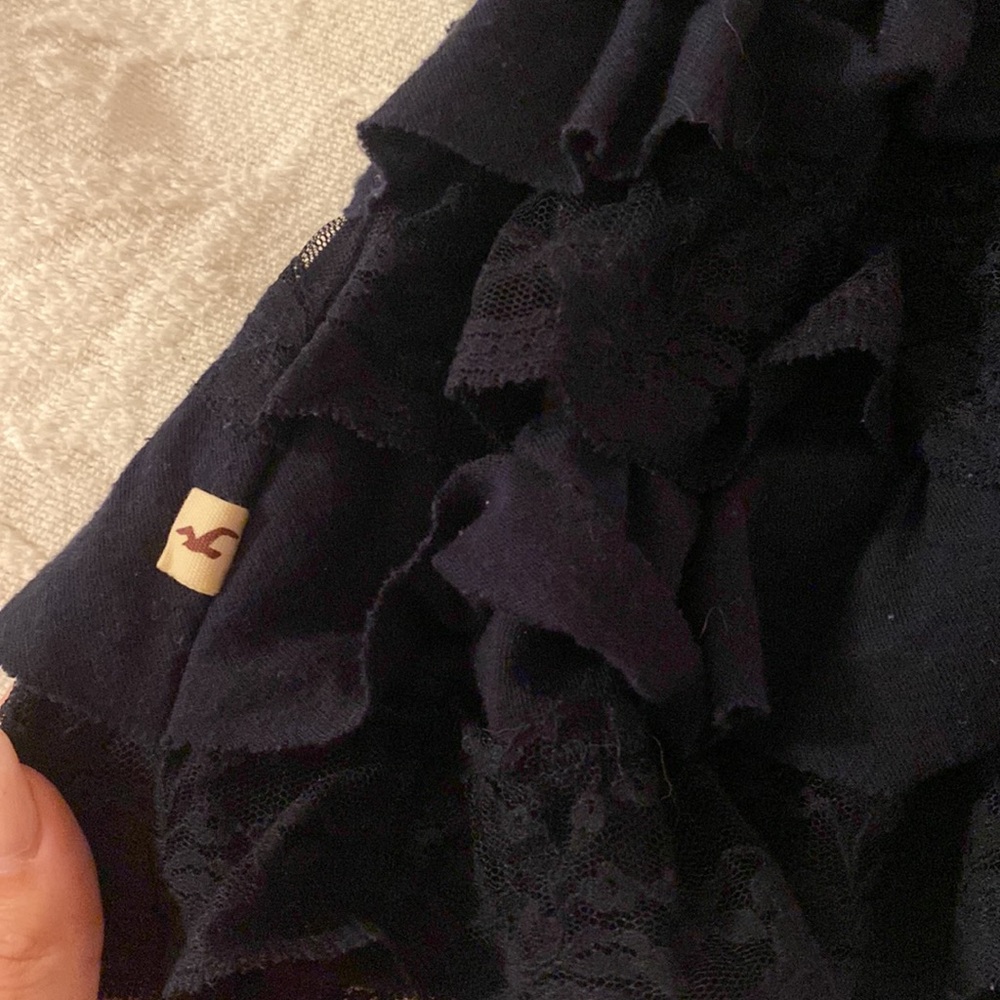 LACE RUFFLE TUBE TOP🤍 - Picture 3 of 3